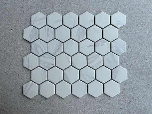 Gạch mosaic lục giác trắng vân đá